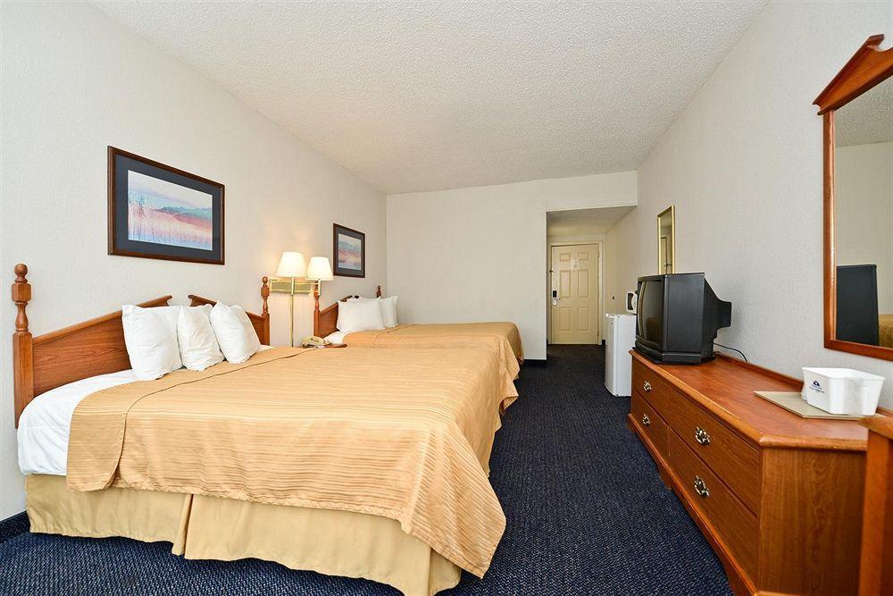 Red Roof Inn & Suites Austin East - Manor Quarto foto