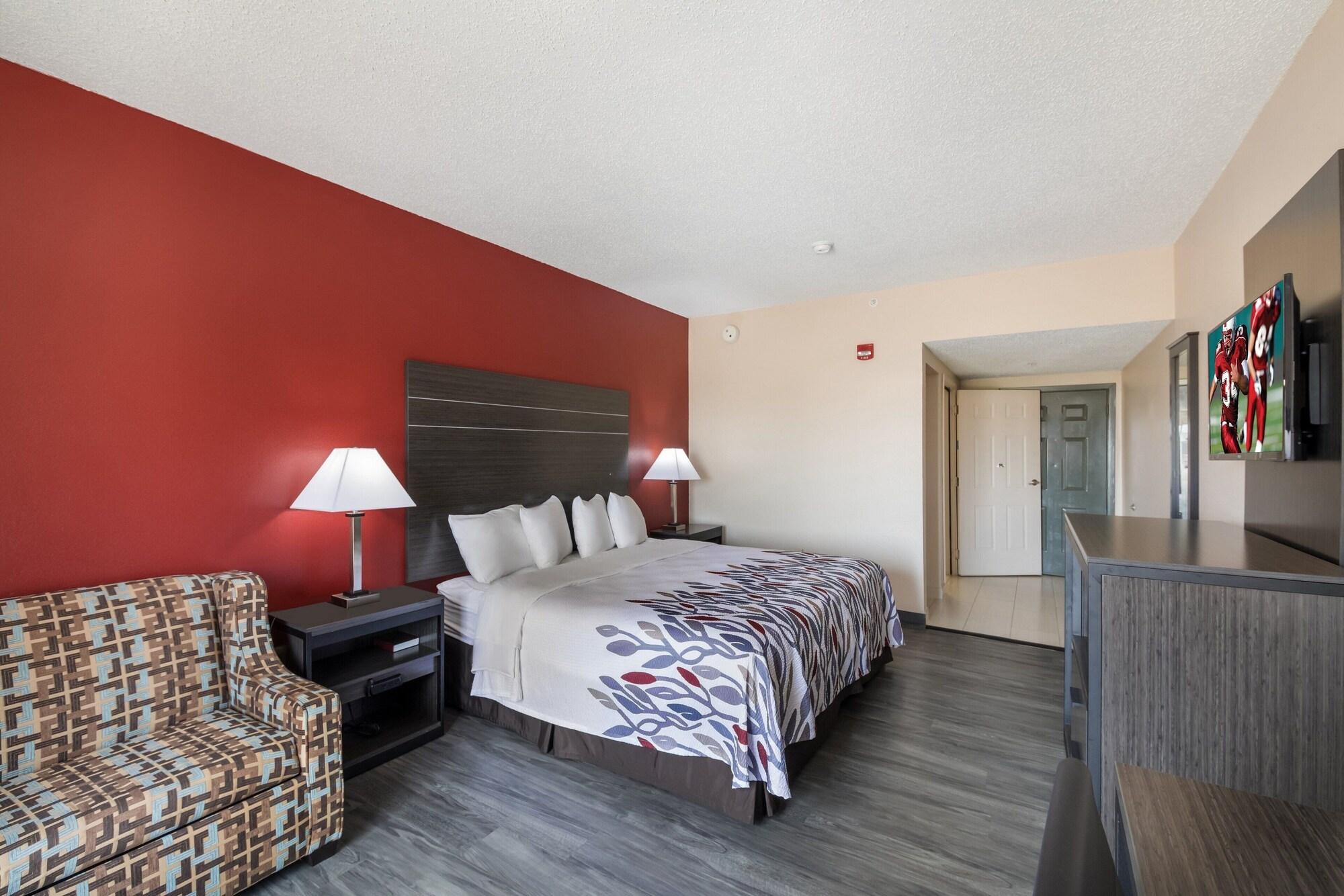 Red Roof Inn & Suites Austin East - Manor Exterior foto