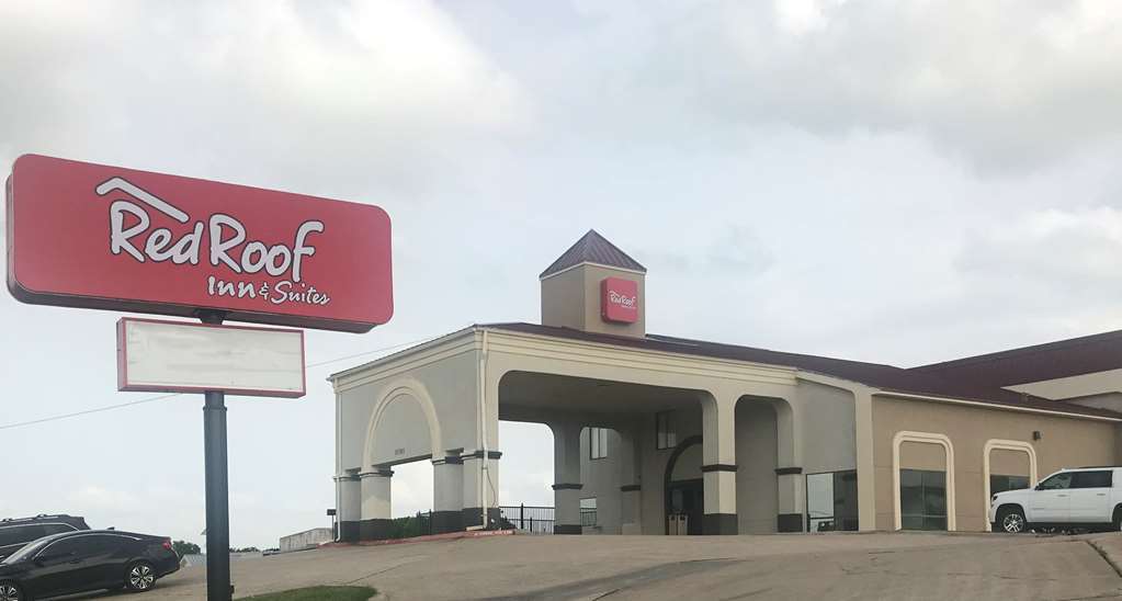Red Roof Inn & Suites Austin East - Manor Exterior foto